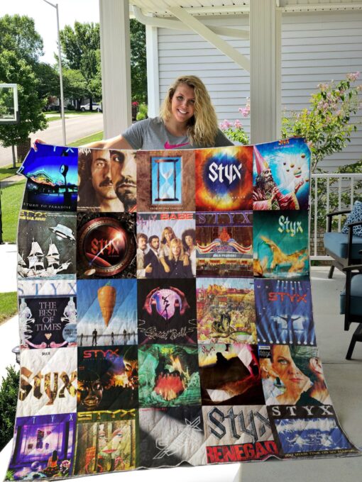 Styx Quilt Blanket Rze2