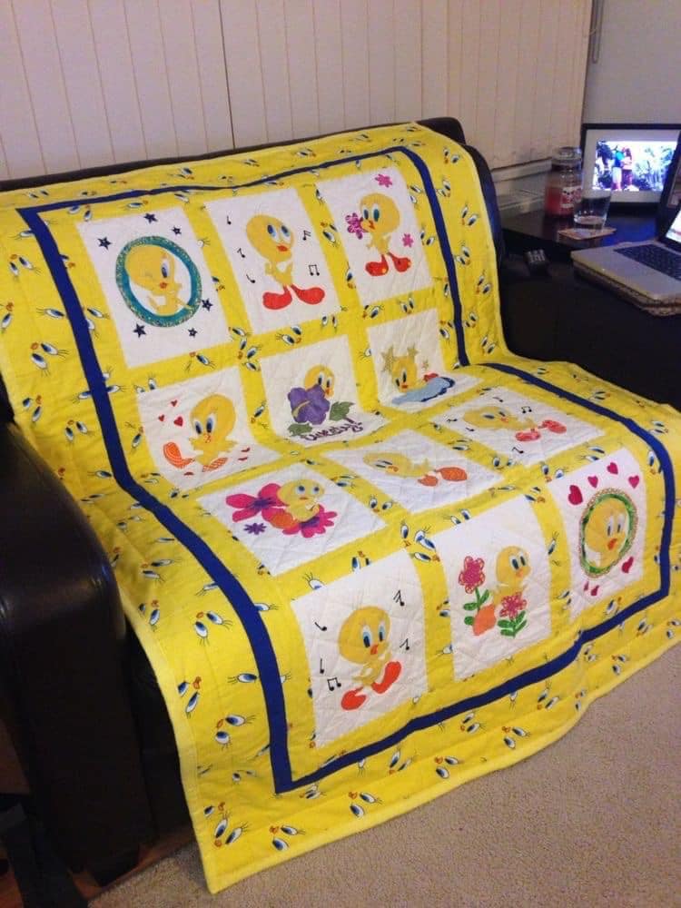 Tweety Bird 1a Quilt Blanket B19
