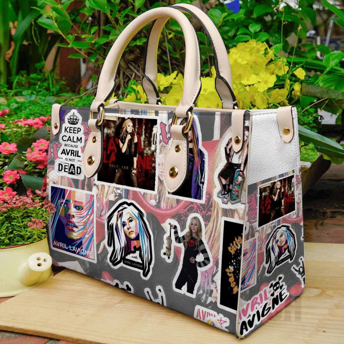 Avril Lavigne Leather Handbag 1 Avril Lavigne Leather Handbag