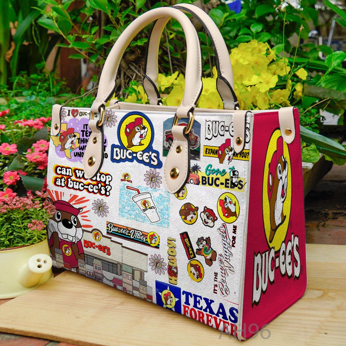 Buc-ee’s Leather Handbag 1 Buc-ee’s Leather Handbag