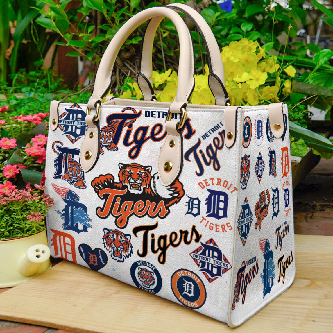 Detroit Tigers Leather Handbag 1 Detroit Tigers Leather Handbag