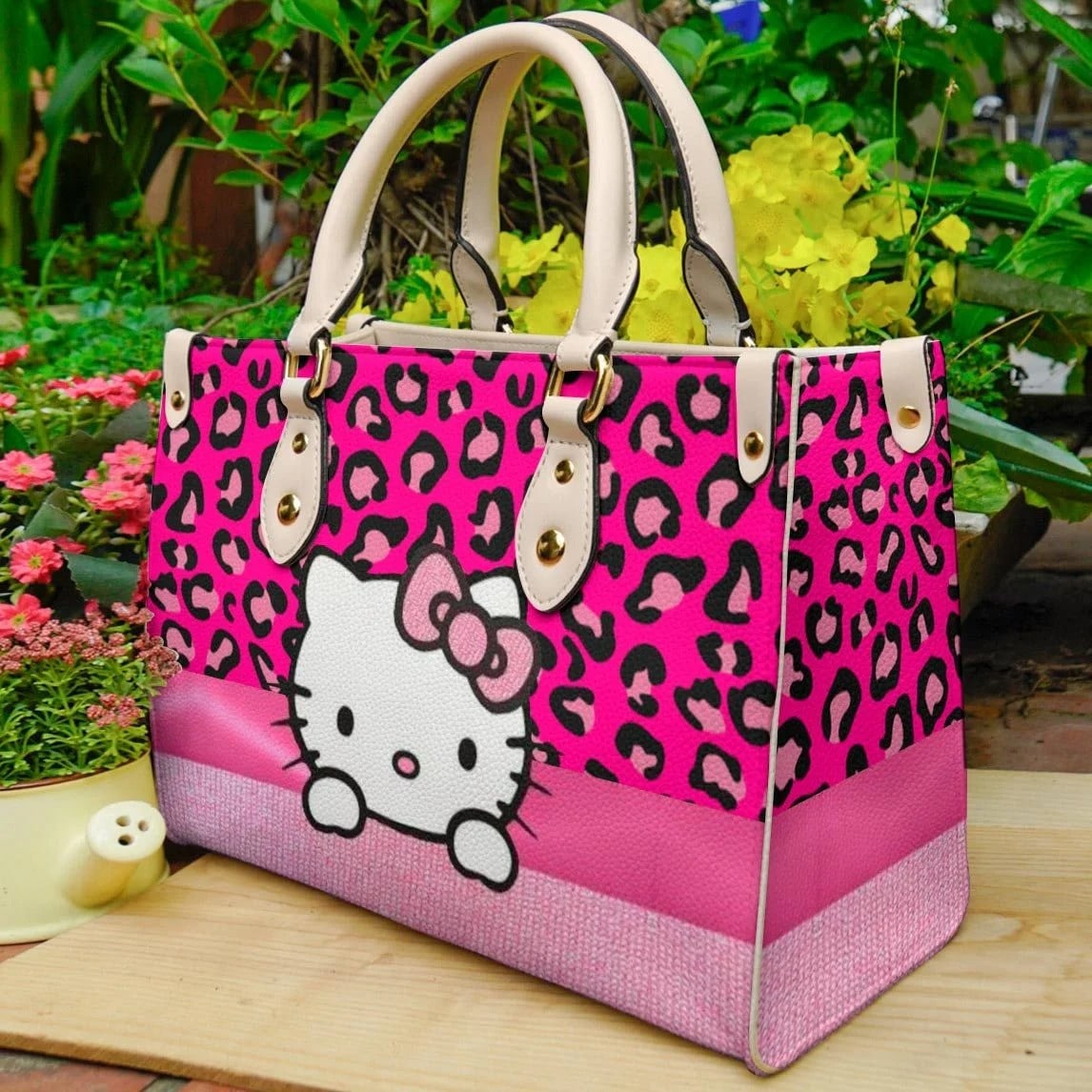 Hello Kitty Pink Leather Handbag 1 Hello Kitty Pink Leather Handbag