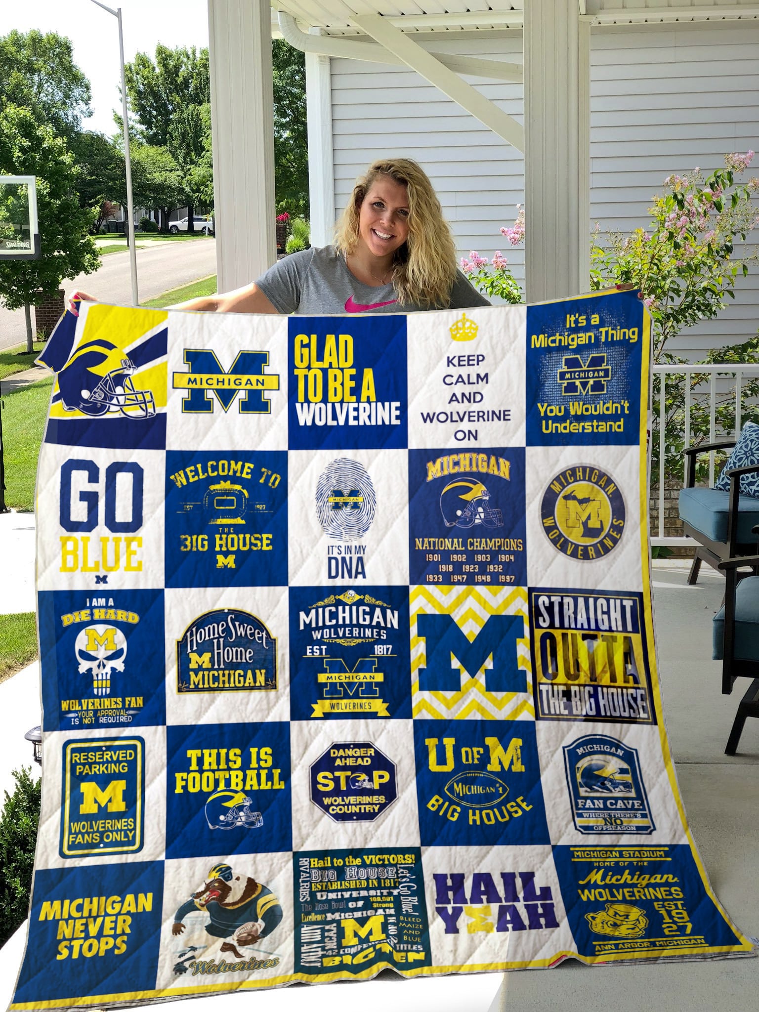 Michigan Wolverines 02 Blanket 1 Michigan Wolverines 02 Blanket