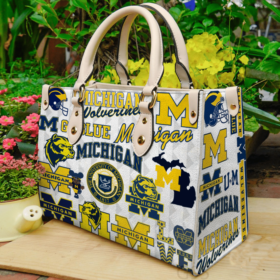 Michigan Wolverines I0 Leather Handbag 1 Michigan Wolverines I0 Leather Handbag