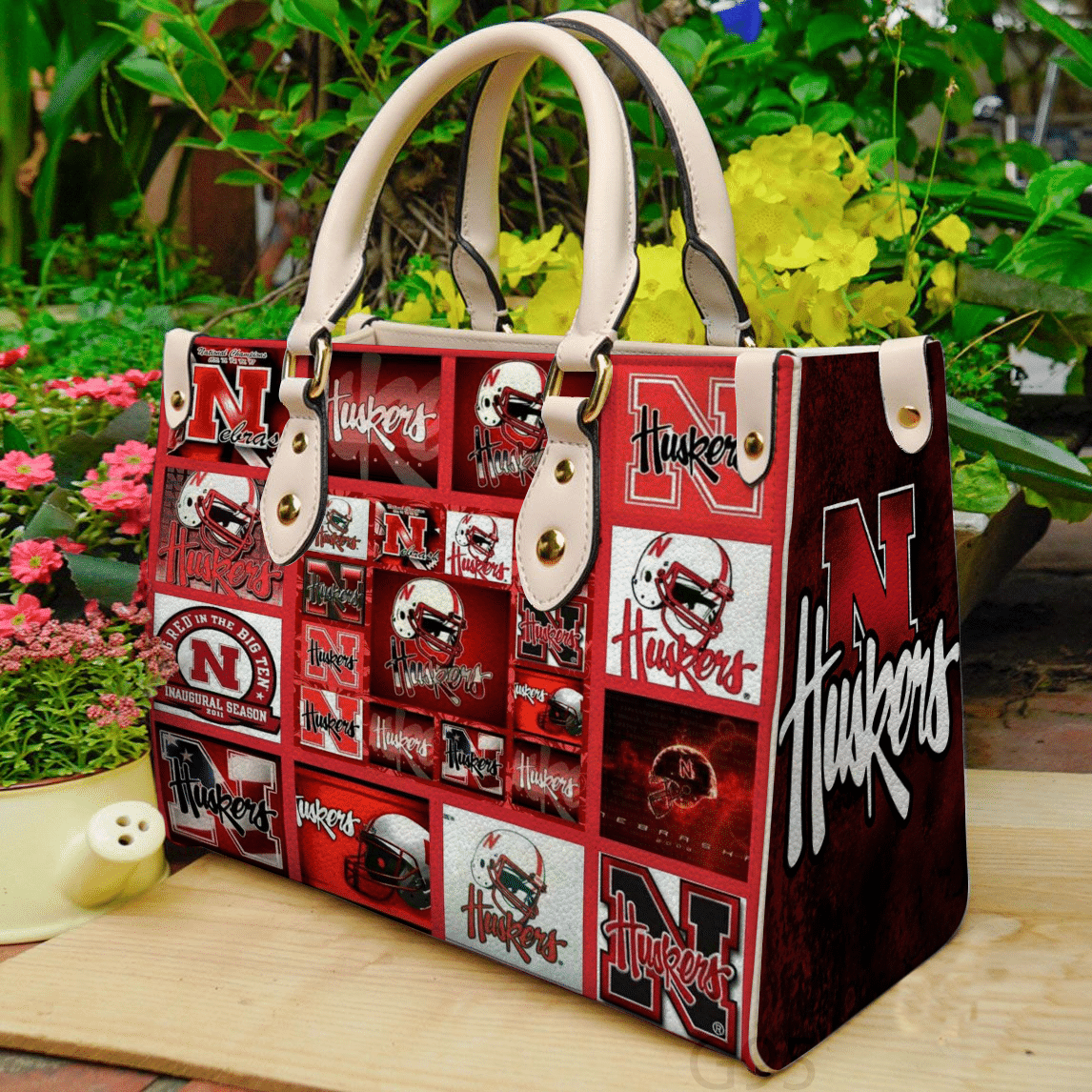 Nebraska Cornhuskers I0 Leather Handbag 1 Nebraska Cornhuskers I0 Leather Handbag
