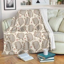 Pusheen Blanket