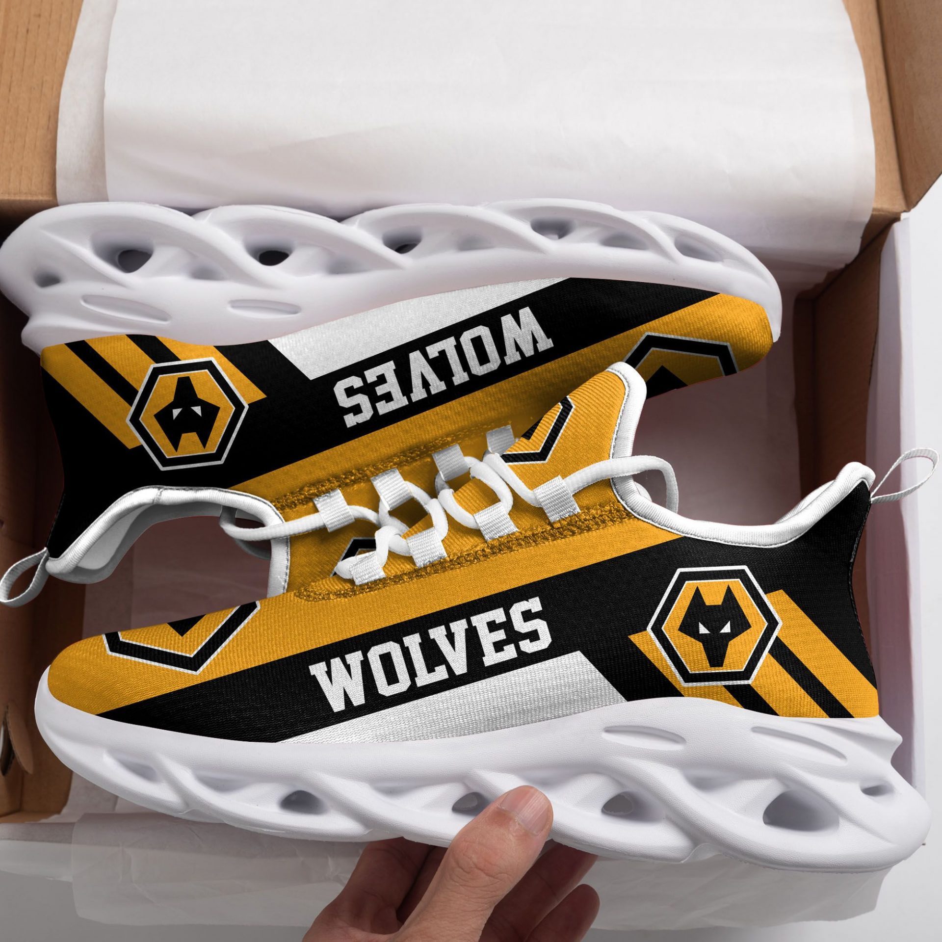 Wolverhampton Wanderers Max Soul Shoes 1 Wolverhampton Wanderers Max Soul Shoes