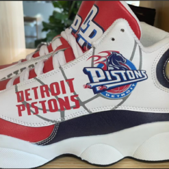 Detroit Pistons Limited Edition Jordan 13 10 size Jordan 13 tempt